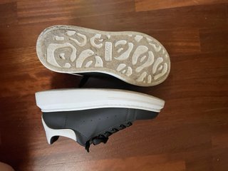 Alexander McQueen sneakers nere bianche
