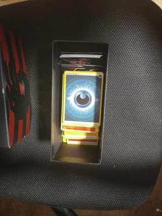 Set de Juego Pokémon TCG (238 cartas + Guía)