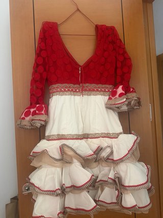 Traje Gitana Corto Rojo y Blanco