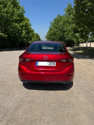 MAZDA 3 Luxury 2.2 Skyactiv-D 150cv Manual – Soul