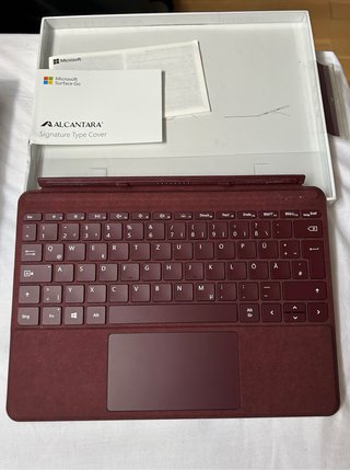 Microsoft Surface Go 3 mas teclado y raton.