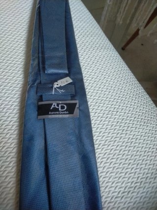 Corbata azul