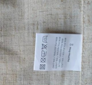 Cortina de baño de tela beige