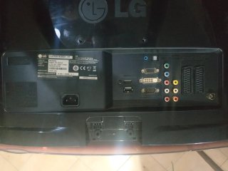 Pack TV LG 42" + TV LG 23" (Para reparar o piezas)