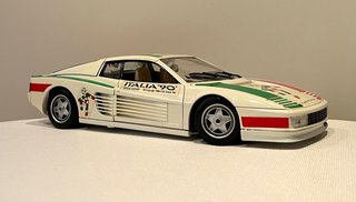 Maqueta Ferrari Testarossa Italia 90 escala 1:18