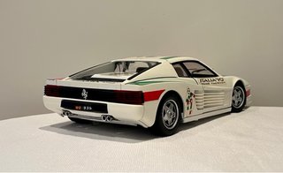 Maqueta Ferrari Testarossa Italia 90 escala 1:18