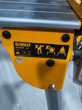Mesa Ingletadora Dewalt y mesa de trabajo