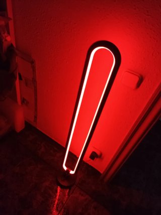 Lámpara de pie LED RGB con mando . Poco uso .