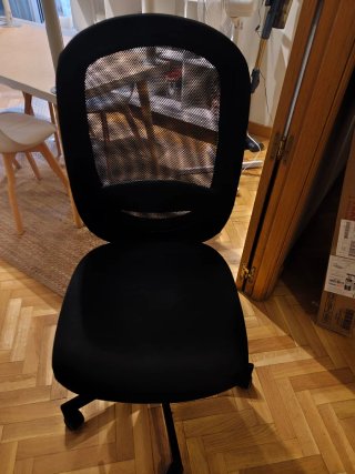 Silla de oficina negra