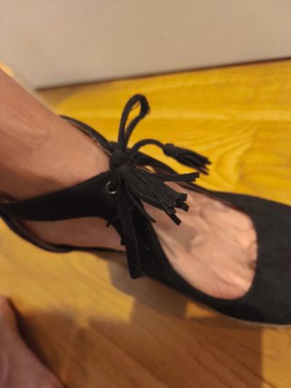 Sandalias cuña negras y beige