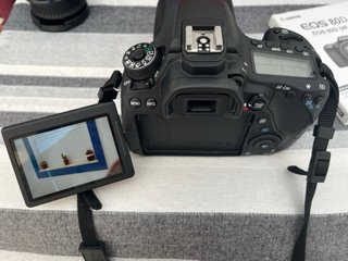 Canon EOS 80D + Lente EFS 18-135mm