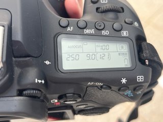 Canon EOS 80D + Lente EFS 18-135mm