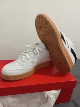 Reebok Blancas Suela Marrón