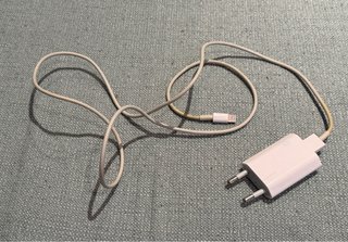 Caricatore Apple bianco per iPhone