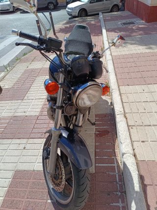 Honda 750 Seven Fifty Negra