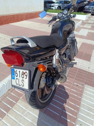 Honda 750 Seven Fifty Negra