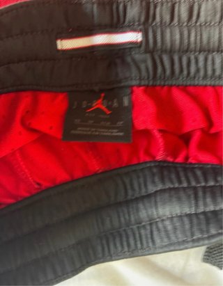 Pantalones Cortos Jordan Rojos y Negros