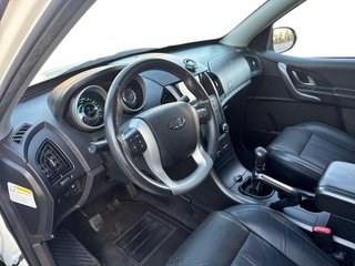 MAHINDRA XUV500 FWD 4X2 W8 7 plazas