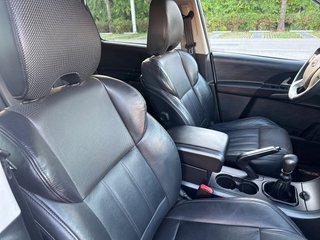 MAHINDRA XUV500 FWD 4X2 W8 7 plazas