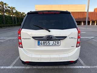 MAHINDRA XUV500 FWD 4X2 W8 7 plazas