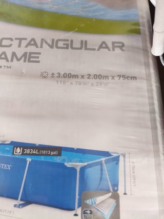 Piscina Rectangular y depuradora de arena.