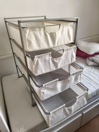Cajonera in tessuto Ikea con 4 cassetti