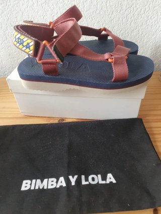 Sandalias Bimba y Lola Verano Azul y Rosa