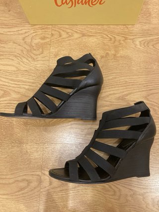 Sandalias de cuña Castañer