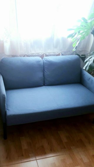 Sofá Ikea GLOSTAD 2 plazas azul