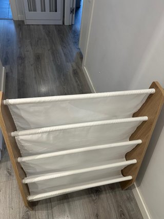 Estantería infantil de tela blanca