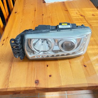 Faro Izquierdo Xenon Iveco Stralis