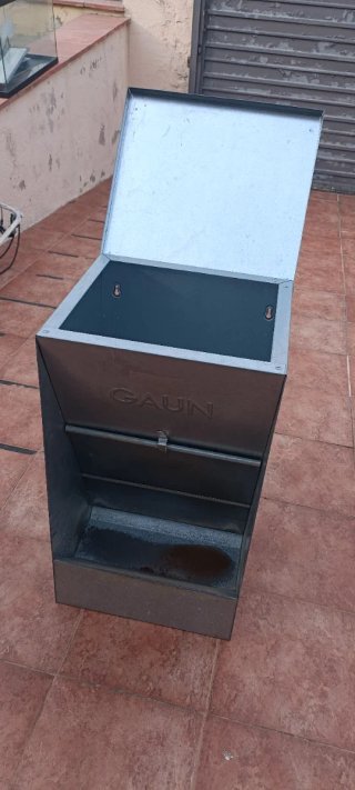 Comedero para gallinas GAUN