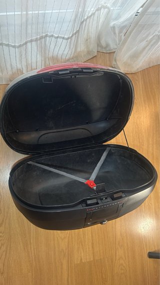 Baúl moto Shad SH46 sin llave
