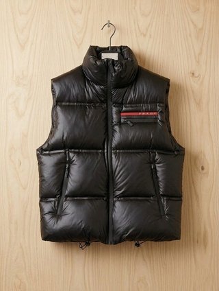 Chaleco Prada acolchado negro talla XL | Luxury