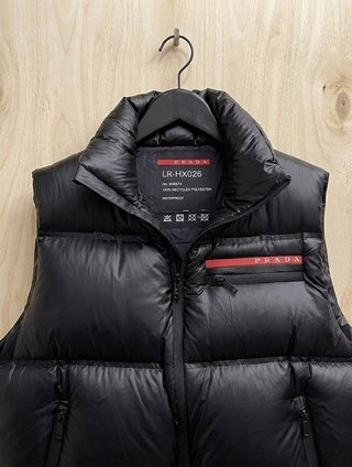 Chaleco Prada acolchado negro talla XL | Luxury