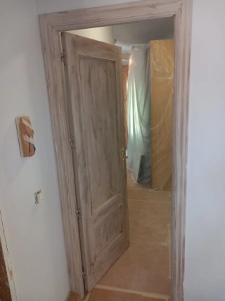 Puerta interior madera