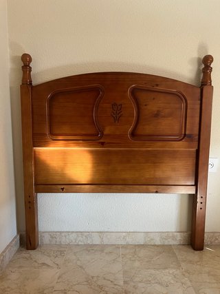 Dos cabeceros de cama de 90