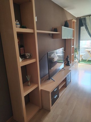 Mueble de comedor madera y cristal
