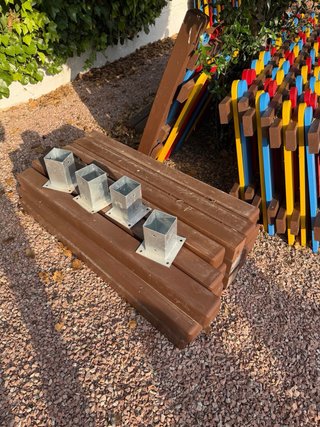 Valla madera parque infantil colores