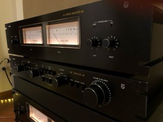 Pre (280) y etapa (380) Philips Black Tulip