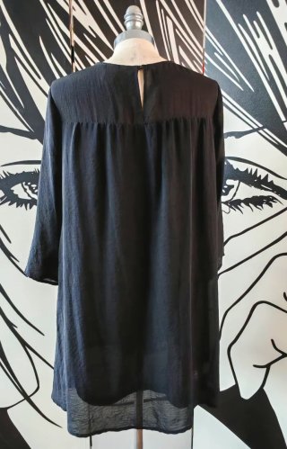 Abitino nero