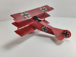 Maqueta de avion Fokker Dr.1 de Revell escala 1/72