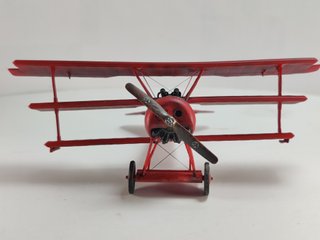 Maqueta de avion Fokker Dr.1 de Revell escala 1/72