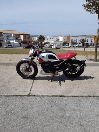 Moto Mondial 125cc Roja y Blanca