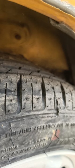 Neumáticos nuevos sin estrenar