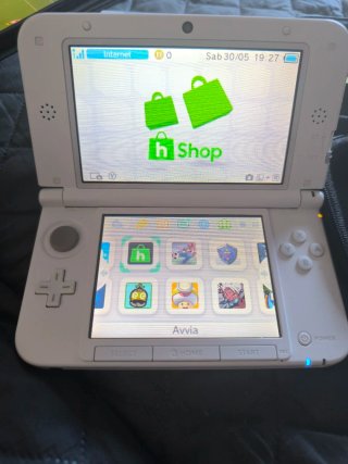 Nintendo 3DS XL Yoshi Edition Verde