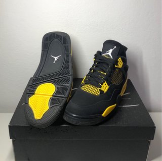 Jordan 4 Retro Thunder Yellow