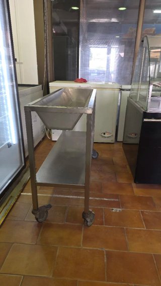 Mesa  inox con estante para asador de pollos
