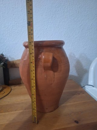 Orza de barro con asas