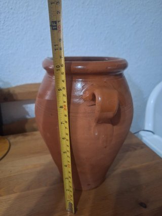 Orza de barro con asas